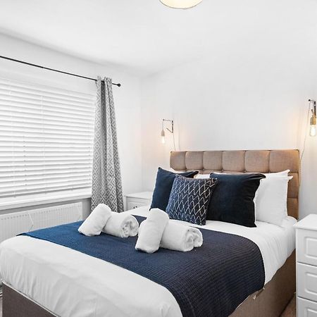 Off Road Parking, Garden, Smart Tv'S In All Rooms! Morriston Exteriér fotografie