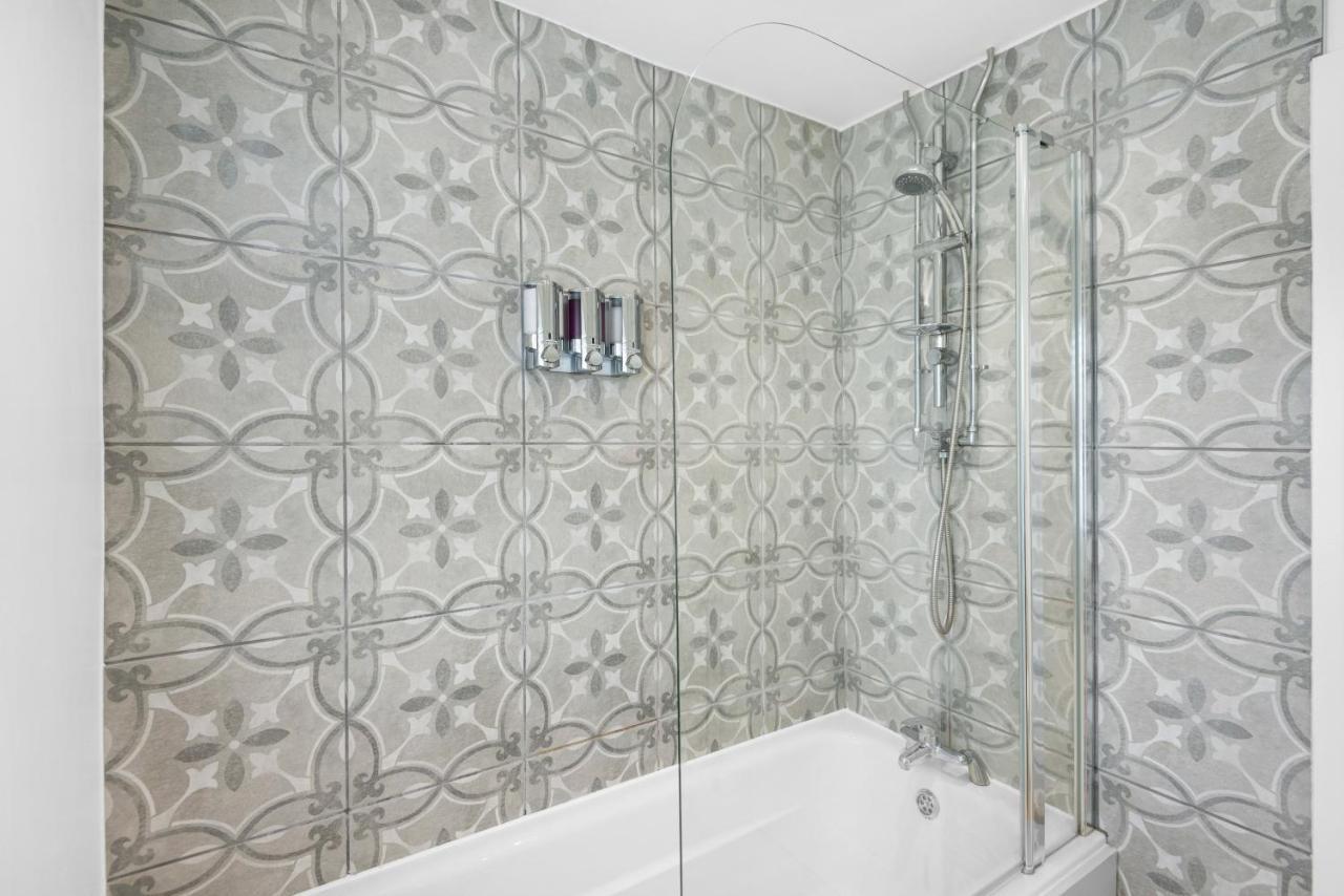 Off Road Parking, Garden, Smart Tv'S In All Rooms! Morriston Exteriér fotografie
